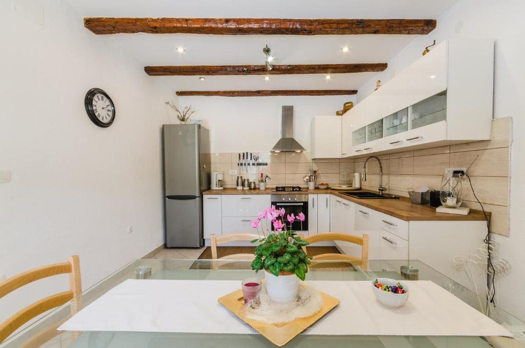 Villa Santa Barbara photo 424606769